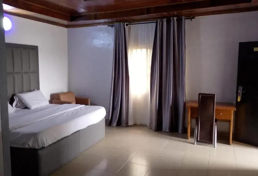 اتاق استاندارد یک نفره, Morada Hotels