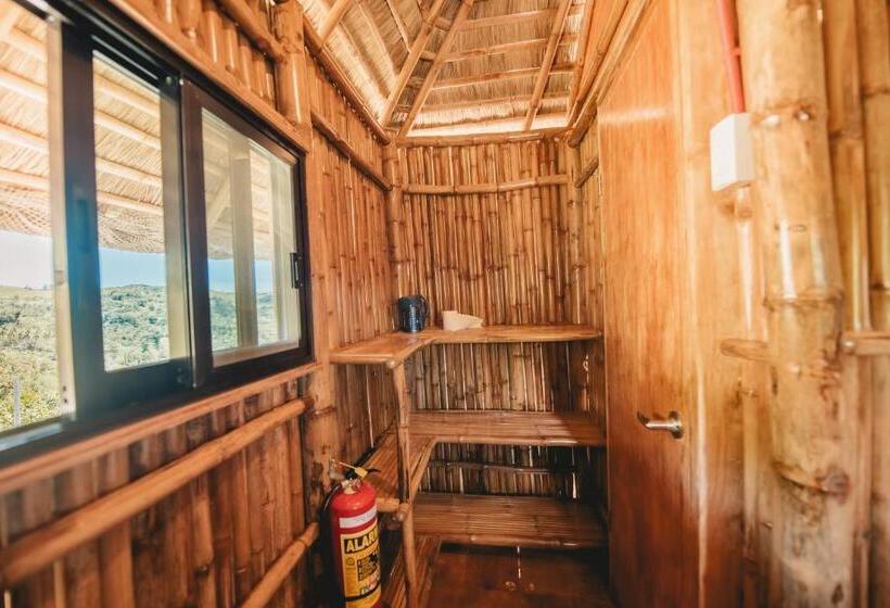 غرفة قياسية مزوَّدة بشُرفة, Malabuyoc Resort Cebu