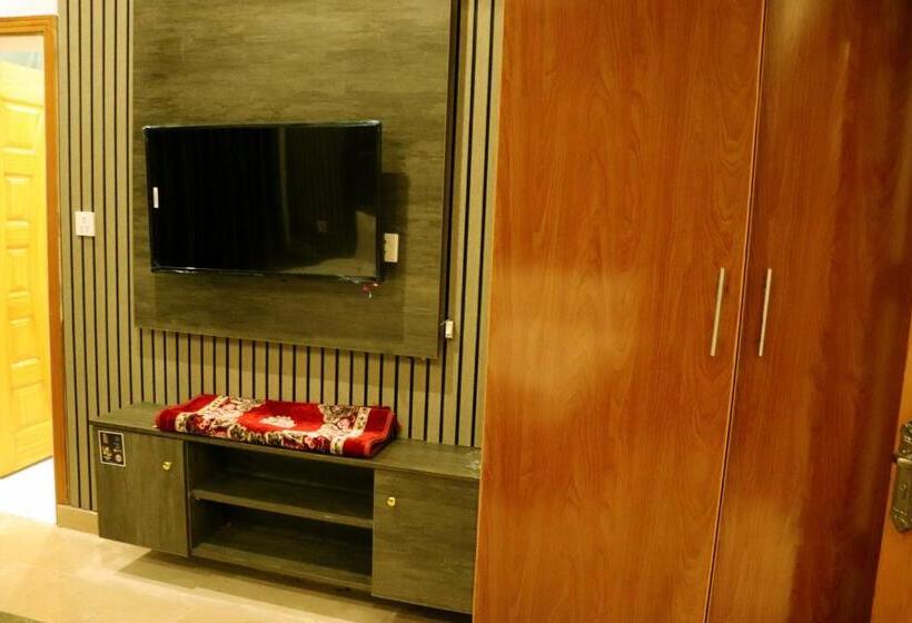 اتاق لوکس یک تخته, Hayat Grand Guest House