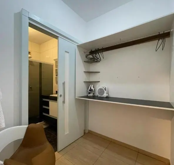 スイート, Quarto No Centro De Doutor Pedrinho
