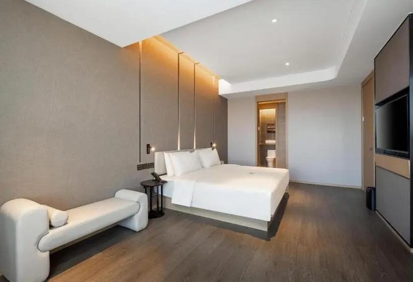 سوییت لوکس, Atour Hotel Chifeng Hongshan Sport Center