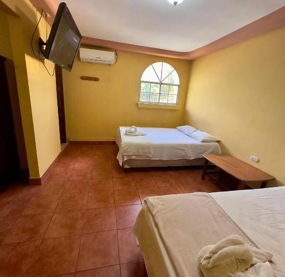 اتاق استاندارد سه نفره, Hasa Nicaragua