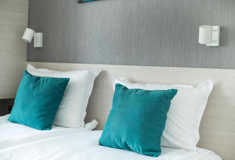 Chambre Triple Standard avec Balcon, хотел панорама китен