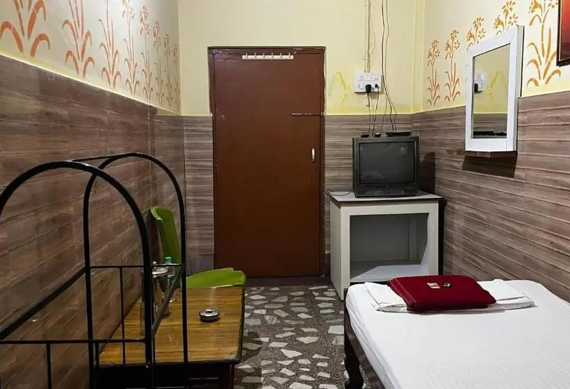 اتاق استاندارد یک نفره, Raj