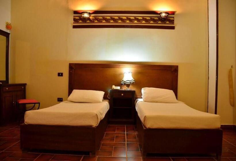 Triple Room Sea View, Dolphin Hotel Safaga