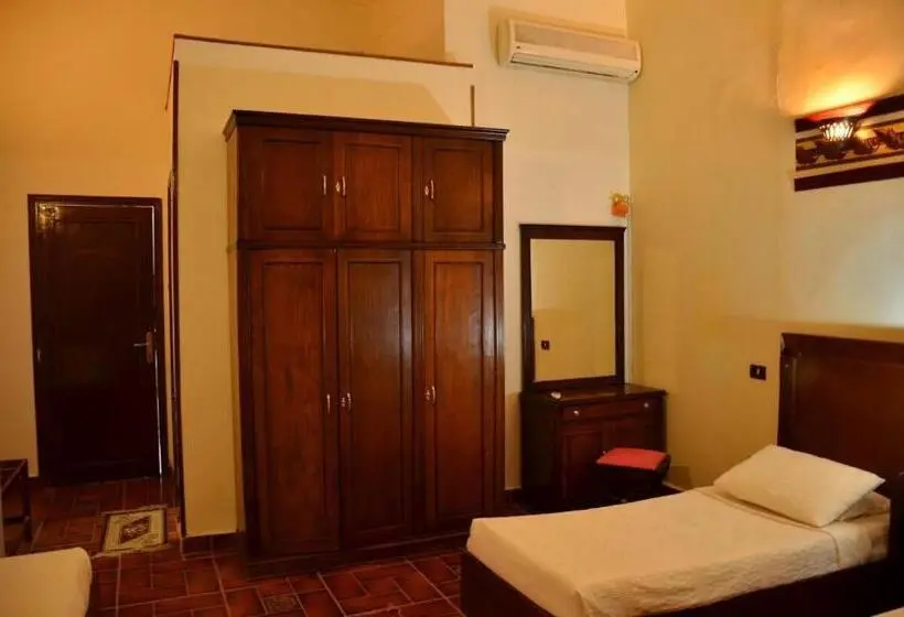 Triple Room Sea View, Dolphin Hotel Safaga