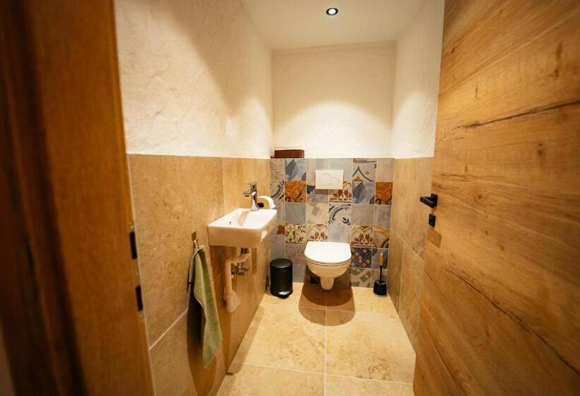 آپارتمان 1 خوابه با بالکن, Binterhof Familie Mosser