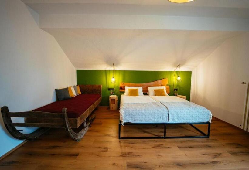 آپارتمان 1 خوابه با بالکن, Binterhof Familie Mosser