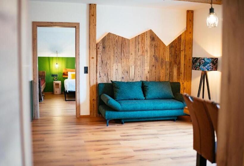 آپارتمان 1 خوابه با بالکن, Binterhof Familie Mosser