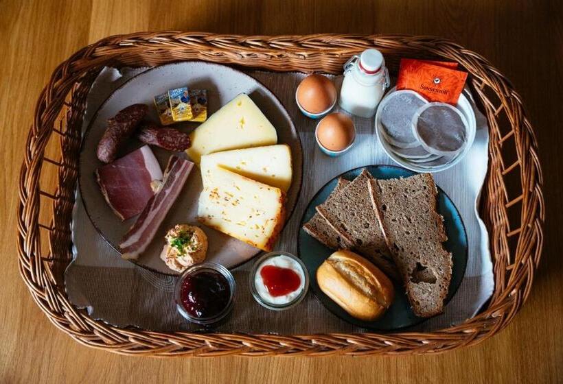 آپارتمان 1 خوابه با بالکن, Binterhof Familie Mosser