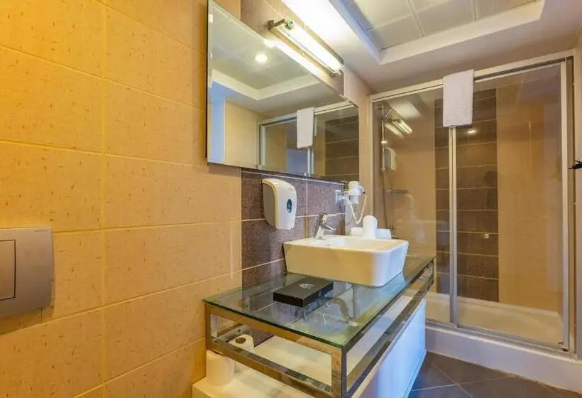 اتاق خانوادگی با چشم‌انداز دریا, Karya Family Resort Hotel All Inclusive