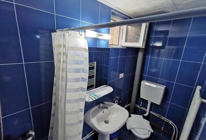 标准间, Casa Manu