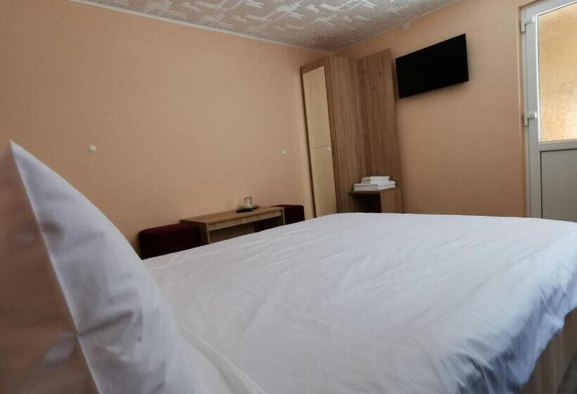 标准间, Casa Manu