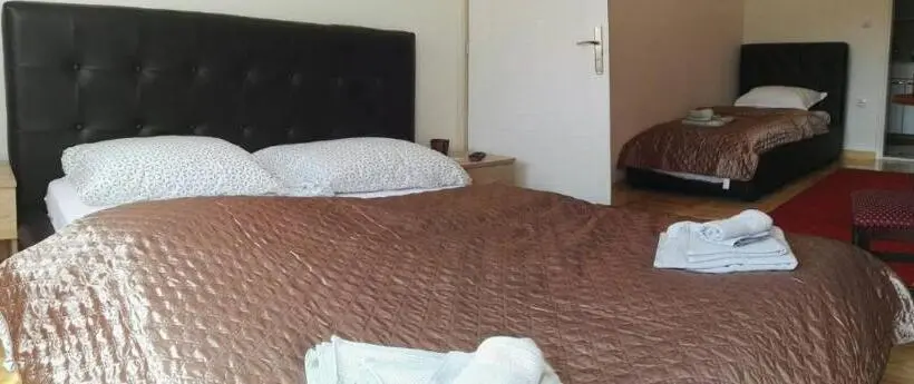 اتاق استاندارد سه نفره, Fortezza Rooms