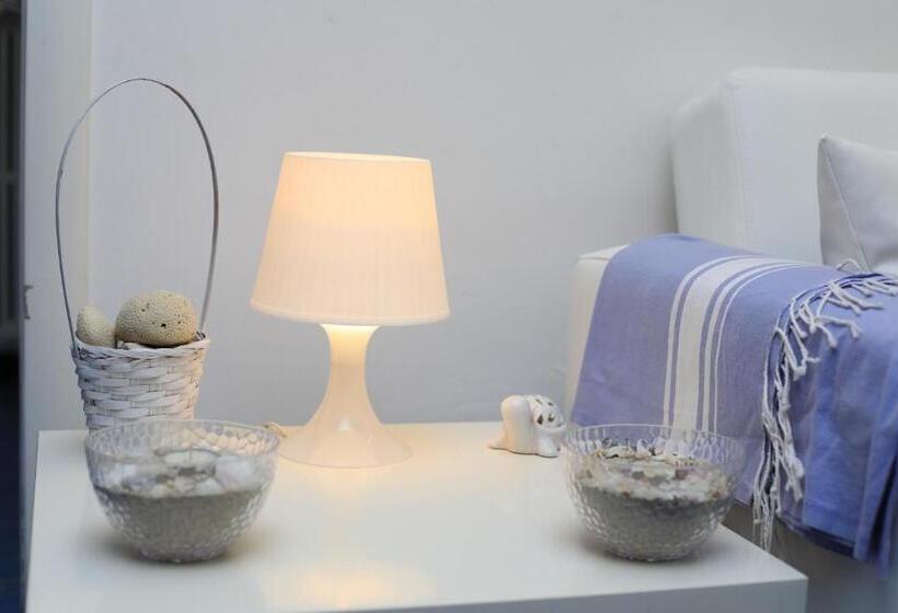 דירת שלושה חדרים, La Tavernetta Degli Artisti