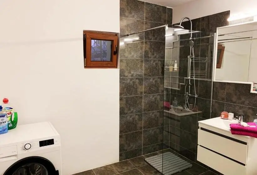 Vil·la 1 Dormitori amb piscina, Villa Bogdan