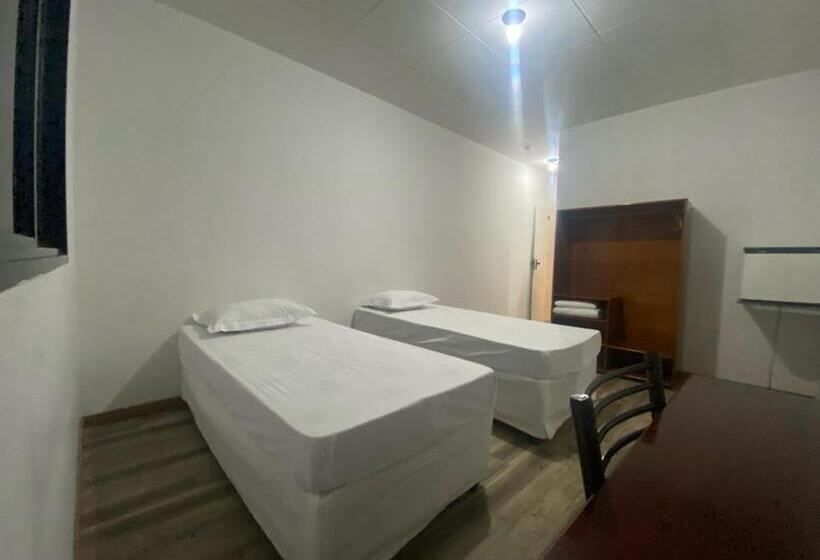 חדר סופריור, Virginia