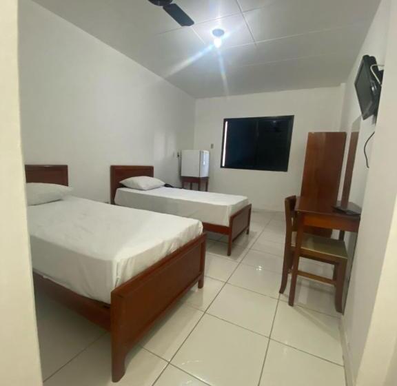 חדר סטנדרט, Virginia