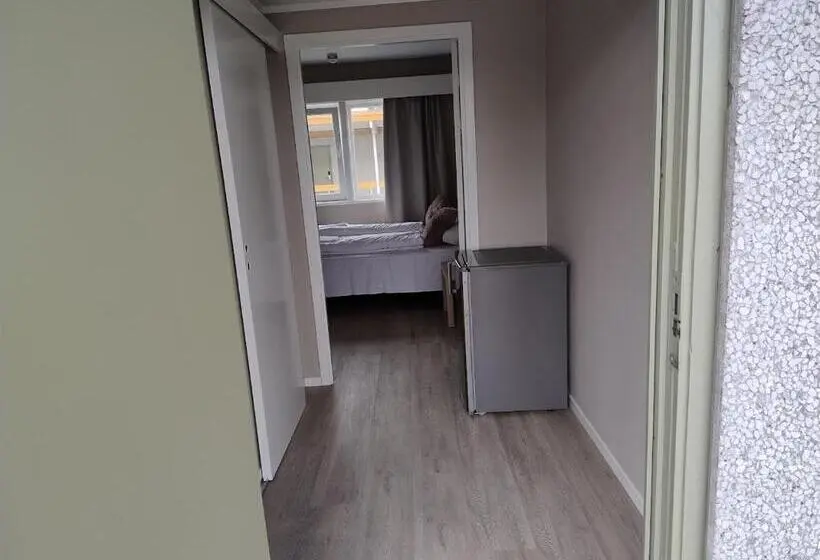 Dört Kişilik Standart Oda, Motel Larvik