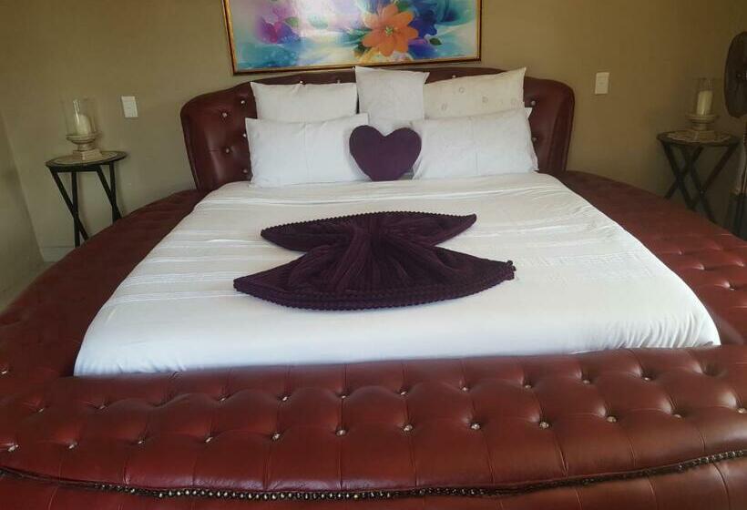 חדר דחוקס עם מיטת קינג, Alimop Bed And Breakfast