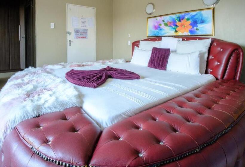 חדר דחוקס עם מיטת קינג, Alimop Bed And Breakfast