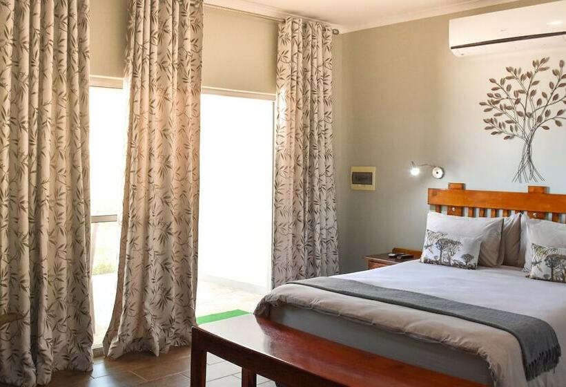 اتاق خانوادگی, Kamaku Guesthouse Cc