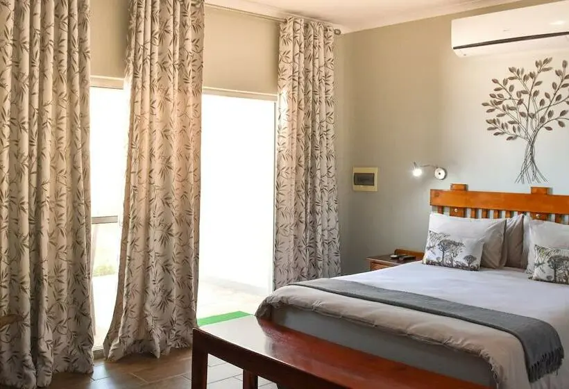 اتاق خانوادگی, Kamaku Guesthouse Cc