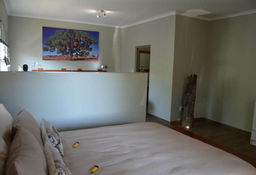 اتاق خانوادگی, Kamaku Guesthouse Cc