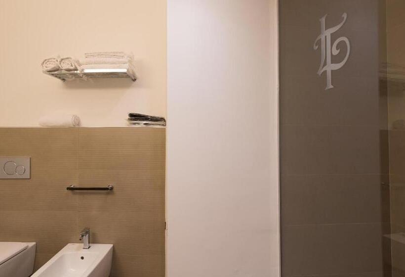 جناح ديلوكس مطل على البحر, Villa Le Terrazze Charming Rooms