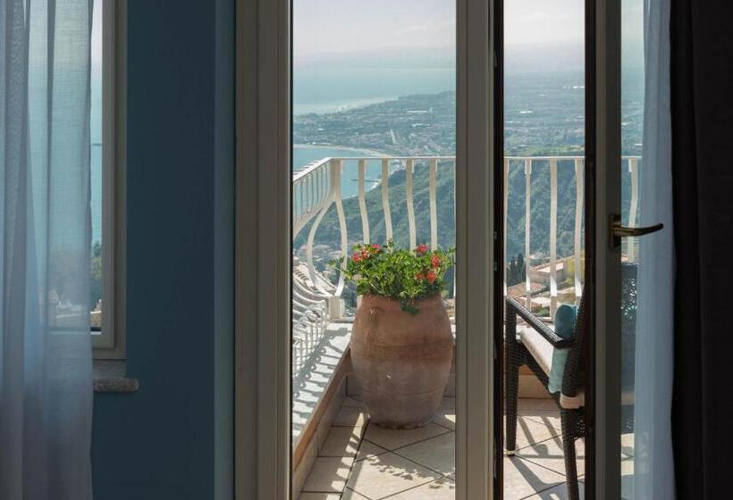 חדר סטנדרט עם מרפסת, Villa Le Terrazze Charming Rooms