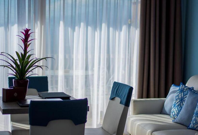 סוויטת דלוקס נוף לים, Villa Le Terrazze Charming Rooms