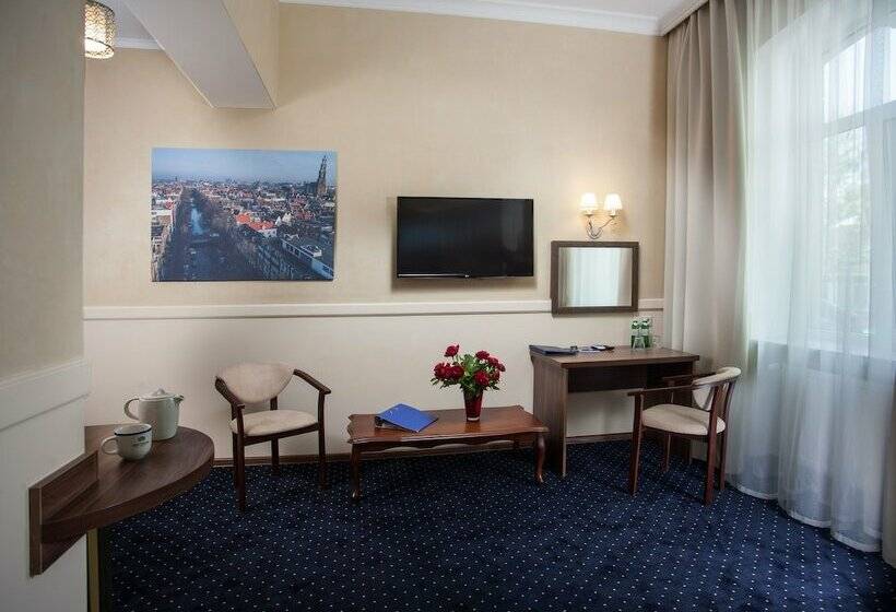 Superior Szoba, Amsterdam