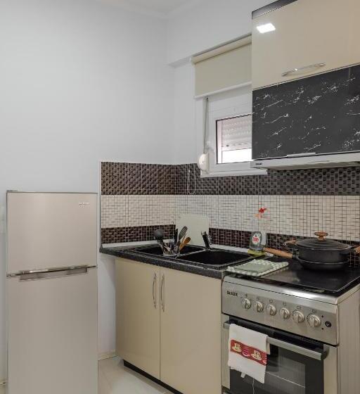 חדר סטודיו סטנדרד, Angjelo