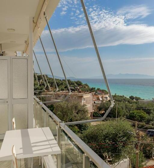 סטודיו סטנדרטי נוף לים, Angjelo