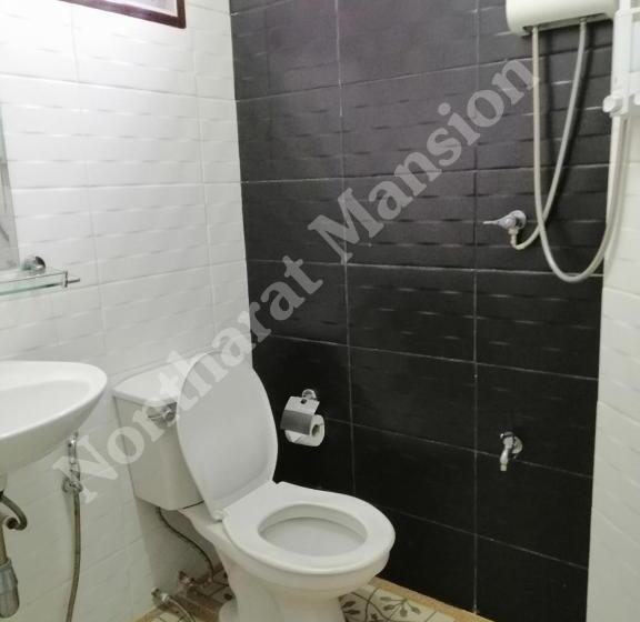 带1个卧室的公寓, Nontharat Mansion