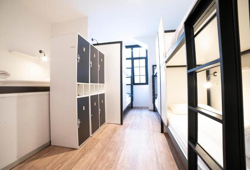 Кровать в Общей Комнате, Koba Hostel