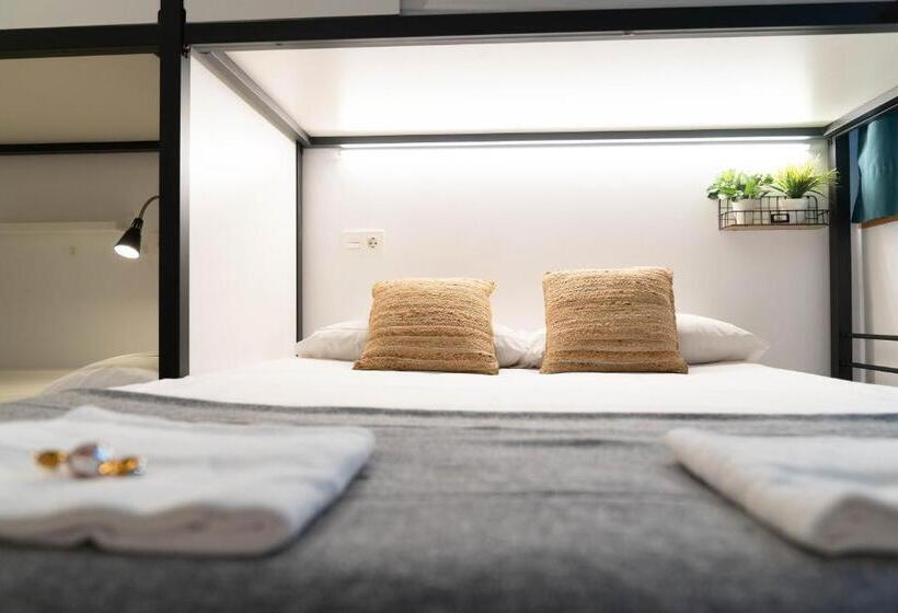 Семейный Номер, Koba Hostel