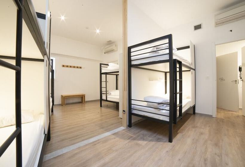 Кровать в Общей Комнате, Koba Hostel