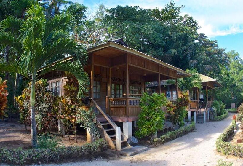 Bungalow Familiar, Two Fish Resort Bunaken