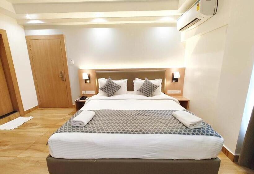 Четырехместный Номер Superior, Grg Grand Resort Puri Sea View Room   With Spacious And Luxury Room   Lift And Parking Facilities Wi