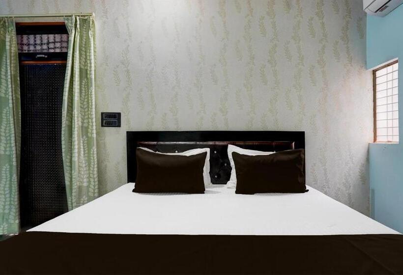 Трехместный Номер Классика, O J.k Hotel And Resturant