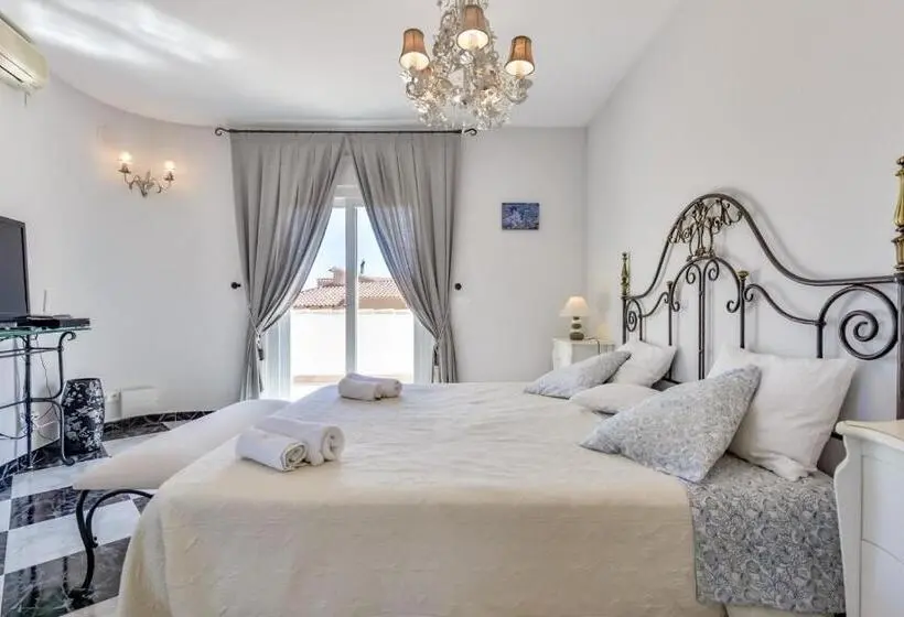 ４ベッドルームハウス, Villa Fortuna   Apartamentos у Estudios Para Vacaciones Con Piscina Común, Calpe