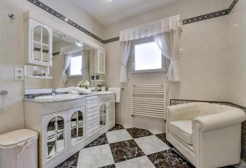 ４ベッドルームハウス, Villa Fortuna   Apartamentos у Estudios Para Vacaciones Con Piscina Común, Calpe