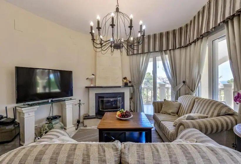 ４ベッドルームハウス, Villa Fortuna   Apartamentos у Estudios Para Vacaciones Con Piscina Común, Calpe