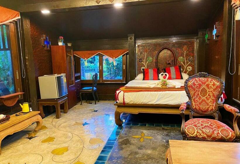 اتاق لوکس, Bantunglom Resort