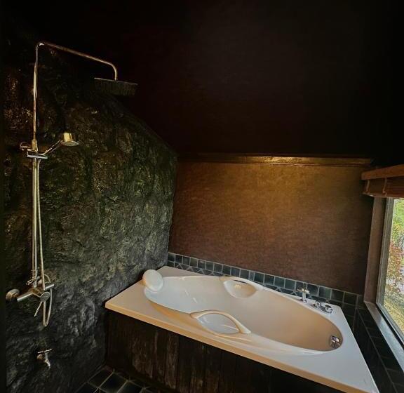 اتاق استاندارد با تخت بزرگ, Bantunglom Resort