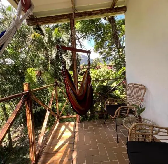 スタンダードバンガロー, Casa Grimaldo