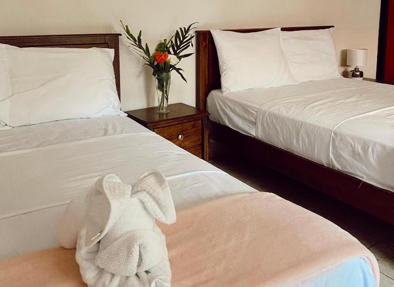 غرفة قياسية ثلاثية حمام مشترك, Casa Grimaldo