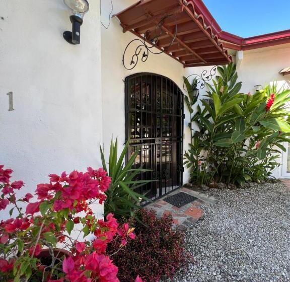 غرفة كلاسيكية رباعية, Casa Grimaldo