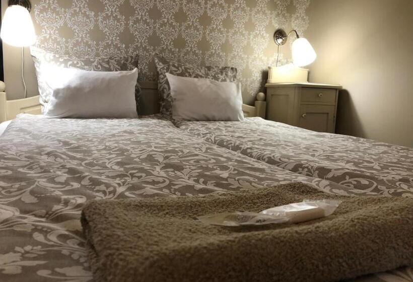 高级大房间, Tulipán Villa Panzió